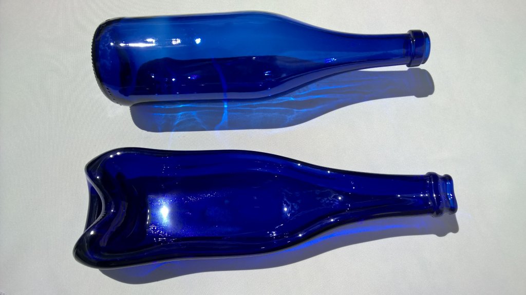 Bild Prosecco Flasche Blau
